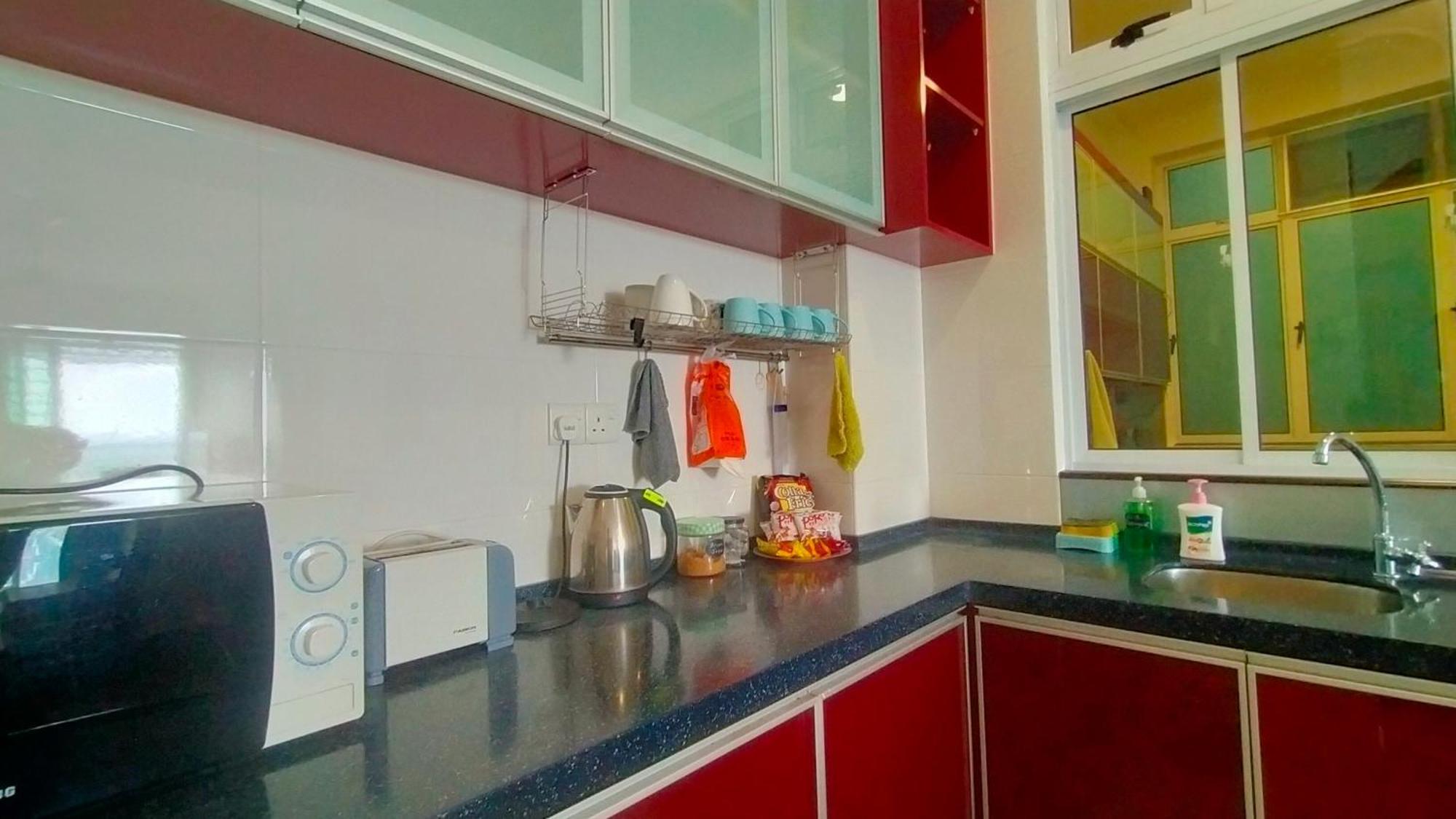 In Jb With Sea View, View, Balcony, Free Wifi And Free Parking *